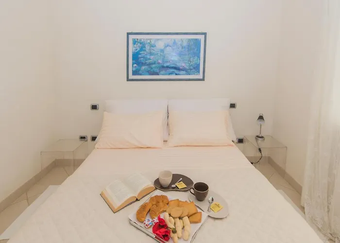 Exclusive Beautiful Pool House Surrounded By Greenery, Modern, Luxury Finishes * 카마이오레