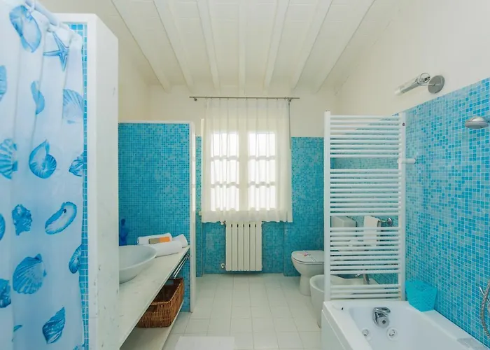 Exclusive Beautiful Pool House Surrounded By Greenery, Modern, Luxury Finishes * 카마이오레