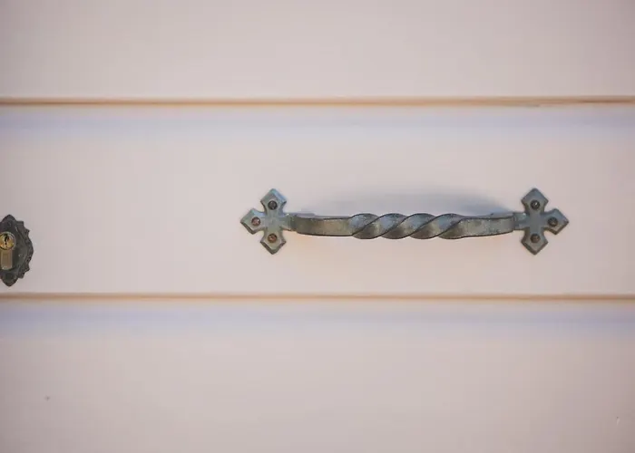 Exclusive Beautiful Pool House Surrounded By Greenery, Modern, Luxury Finishes * 카마이오레