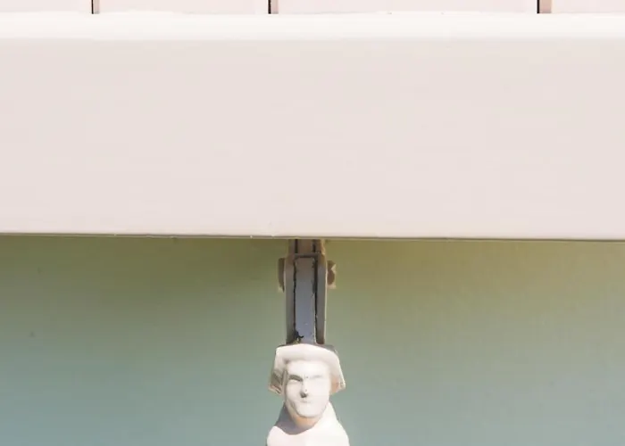 Exclusive Beautiful Pool House Surrounded By Greenery, Modern, Luxury Finishes 펜션